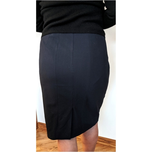 Ann Taylor black functional skirt with lining - Picture 4 of 6